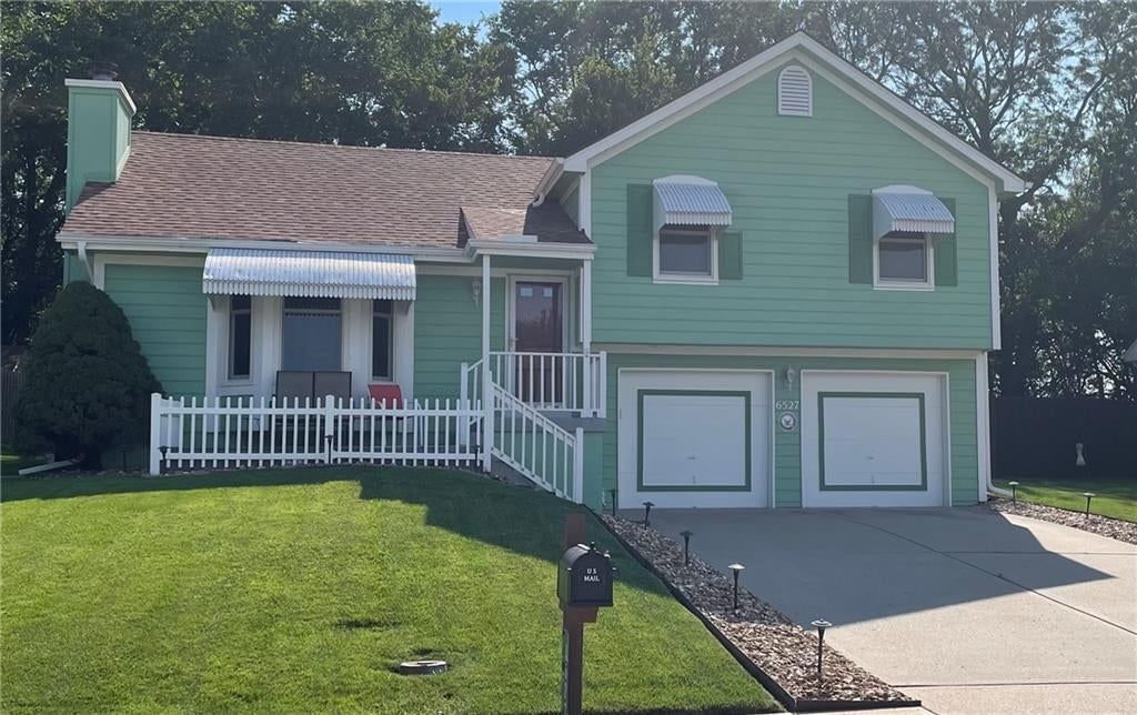 6527 Sioux Drive — photo 1