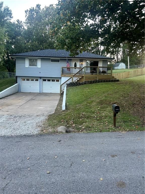 15 Village Circle Drive — photo 2