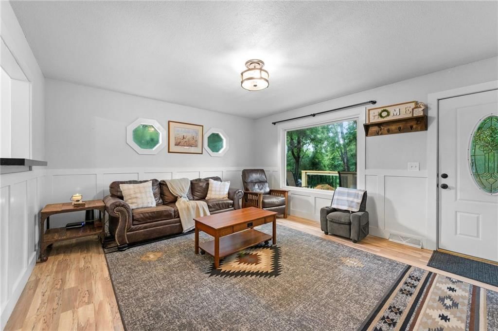 Photo 5 of 37 - 15 Village Circle Drive, Platte City, MO 64079