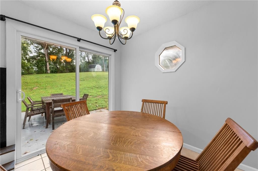 Photo 10 of 37 - 15 Village Circle Drive, Platte City, MO 64079