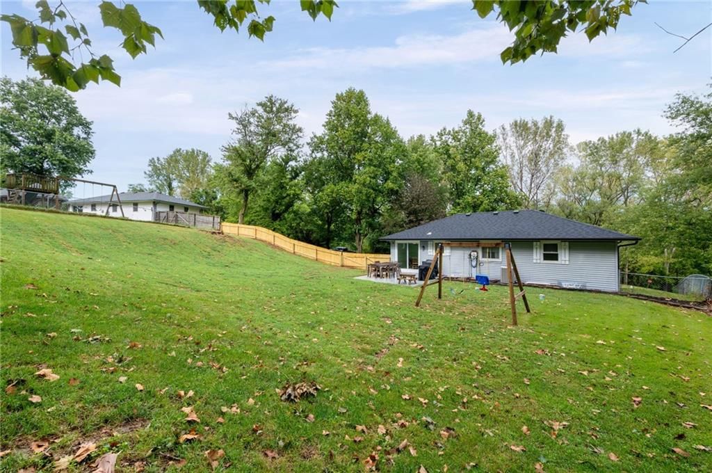 Photo 35 of 37 - 15 Village Circle Drive, Platte City, MO 64079