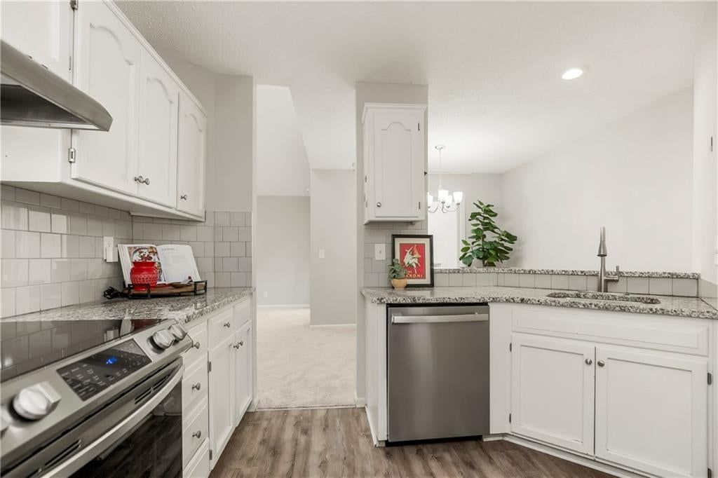 12325 Charlotte Street — photo 6