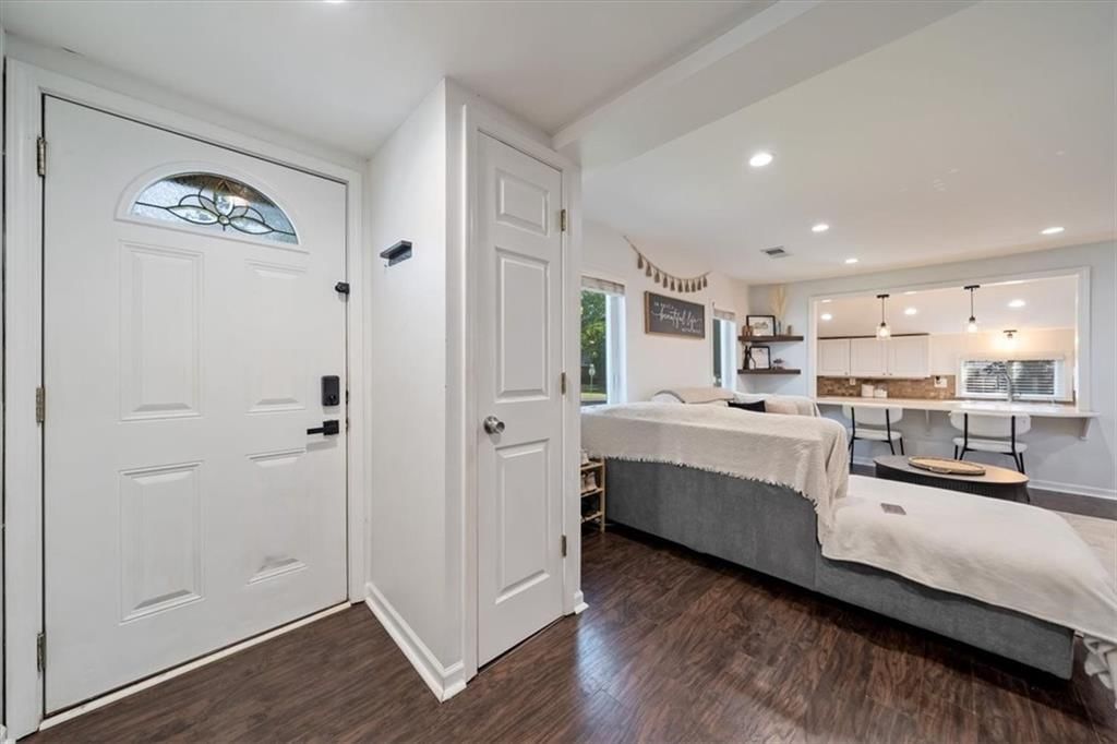 401 S Harrison Street — photo 4