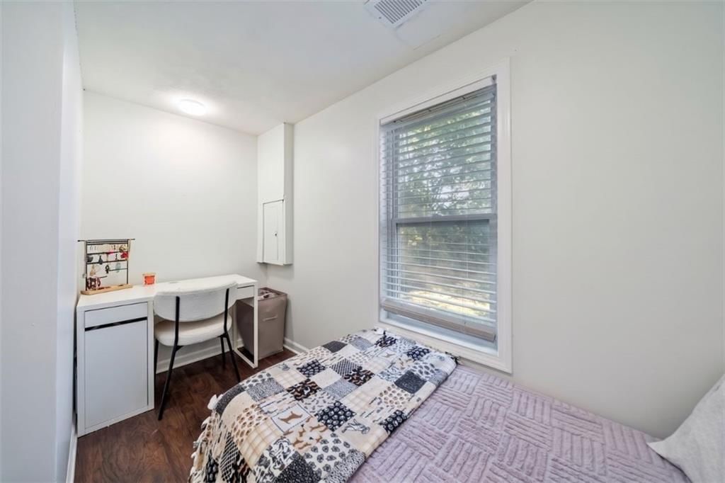 401 S Harrison Street — photo 17