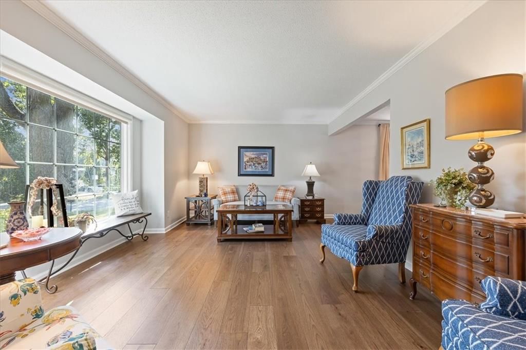 1728 E Sleepy Hollow Drive — photo 3
