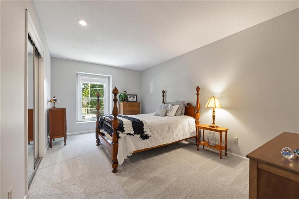 1728 E Sleepy Hollow Drive — photo 16