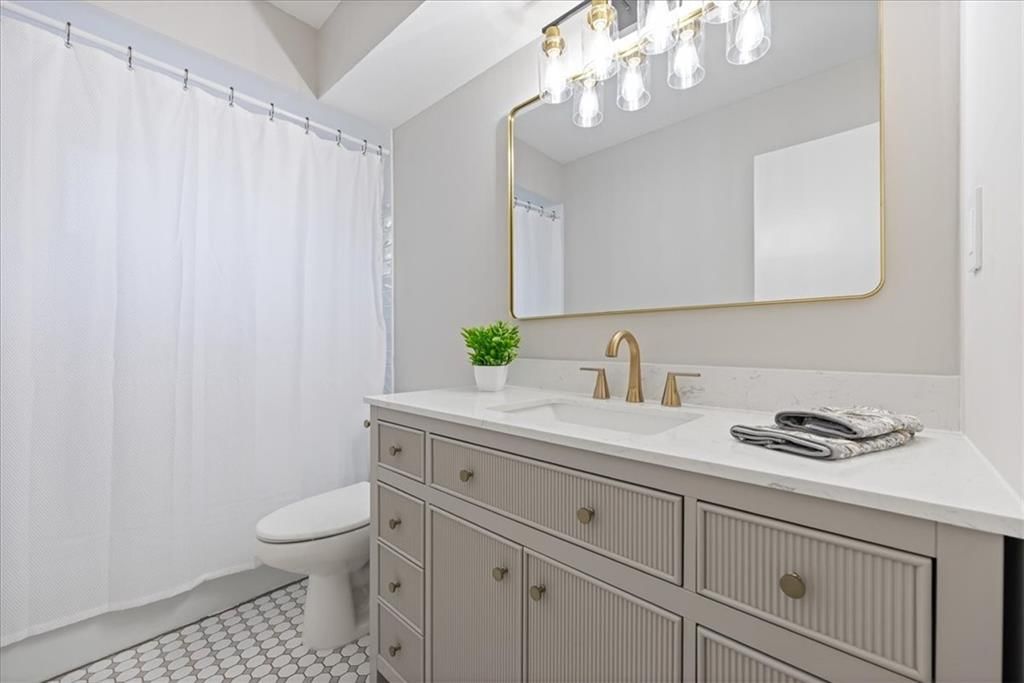 1728 E Sleepy Hollow Drive — photo 17