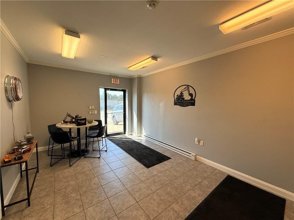 701 Squire Court — photo 9