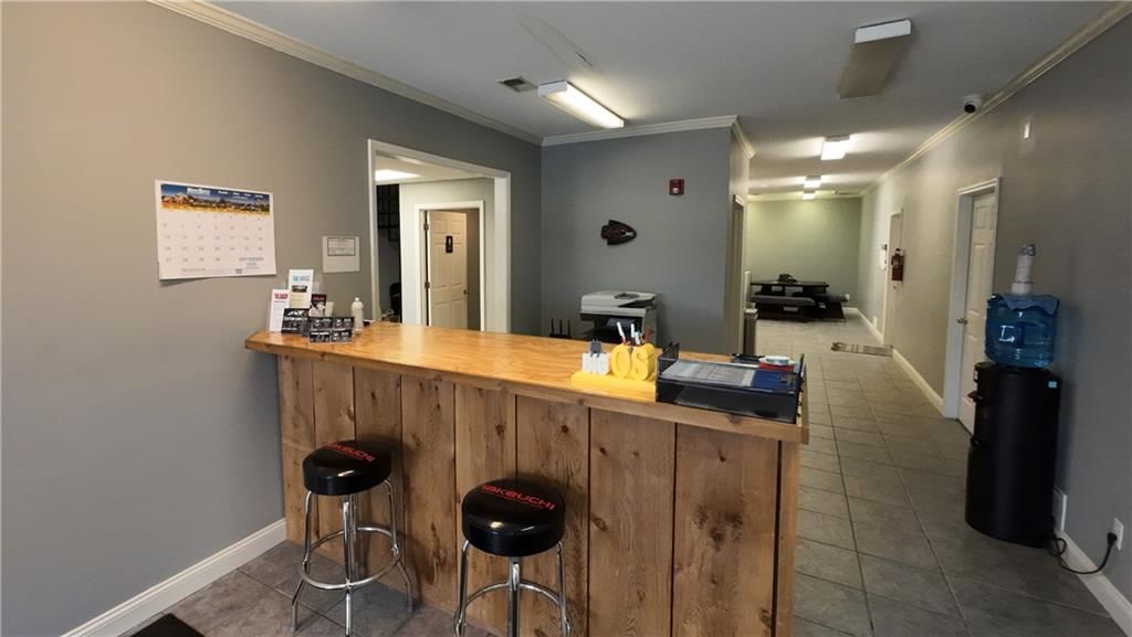 701 Squire Court — photo 12