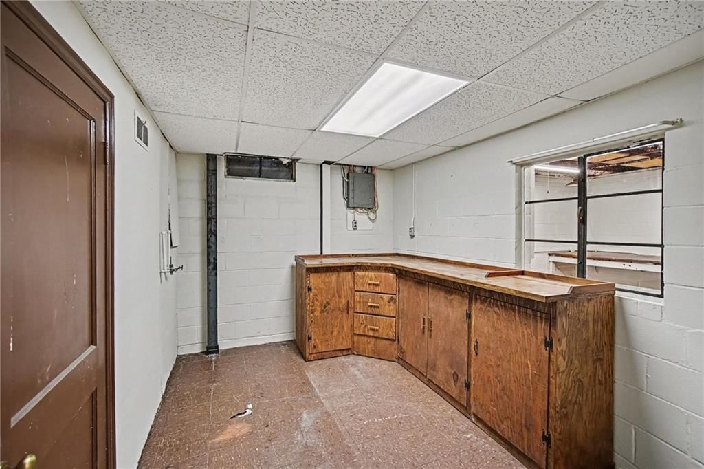 1300 Broadway Street — photo 18