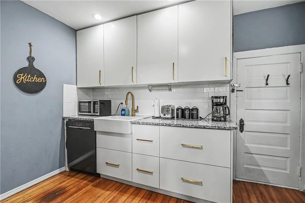 3009 Oak Street — photo 18