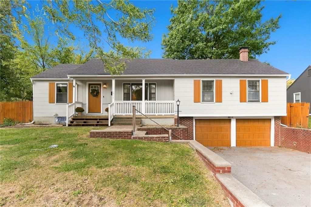 6946 Horton Street, Overland Park, KS: listing photo 2