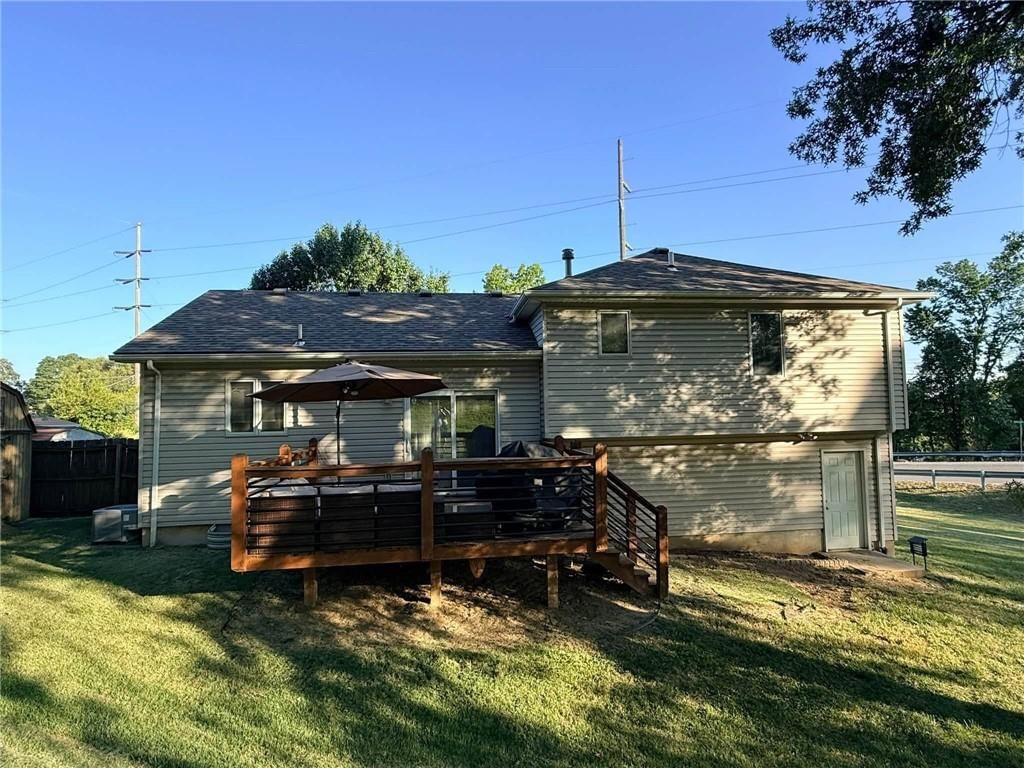 5215 Douglas Avenue — photo 23