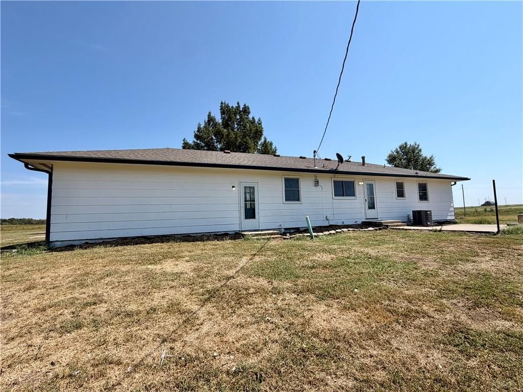 8250 NW County Road 41 — photo 29