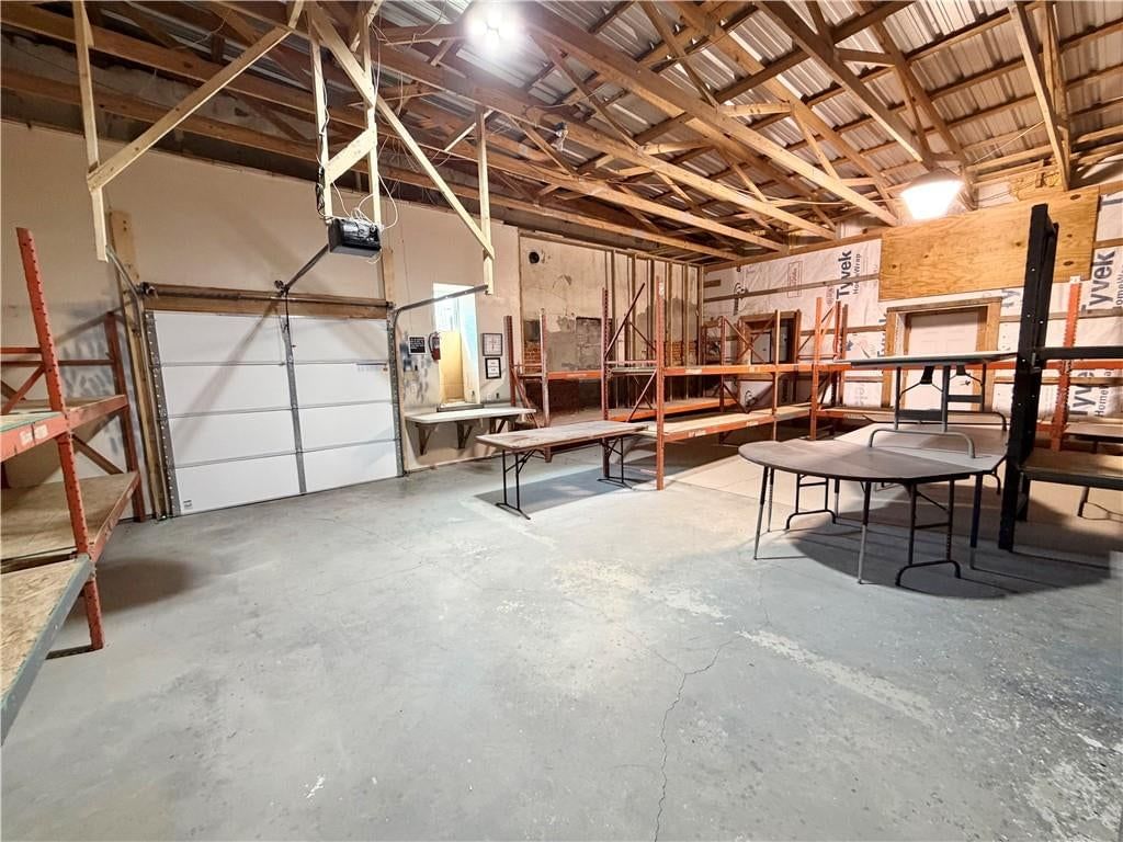 207 N Lyon Street — photo 18
