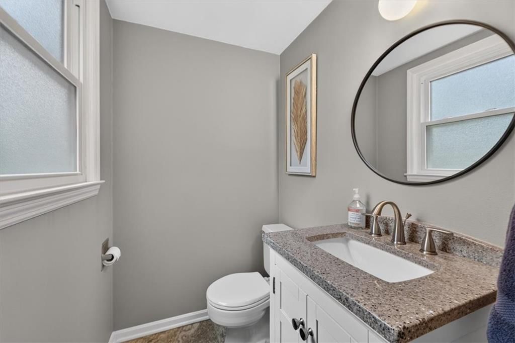 201 W 109th Terrace — photo 14
