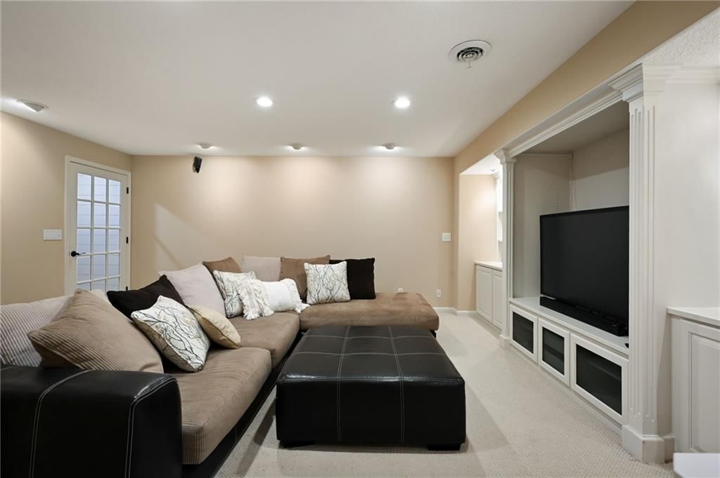 15736 S Locust Street — photo 26