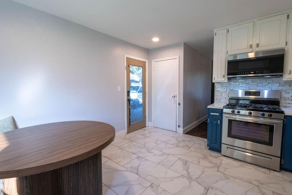 8347 Elizabeth Avenue — photo 24