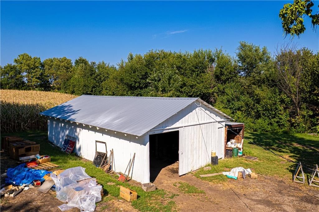 303 W Elijah Street — photo 16