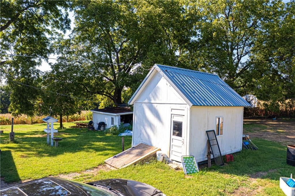303 W Elijah Street — photo 17
