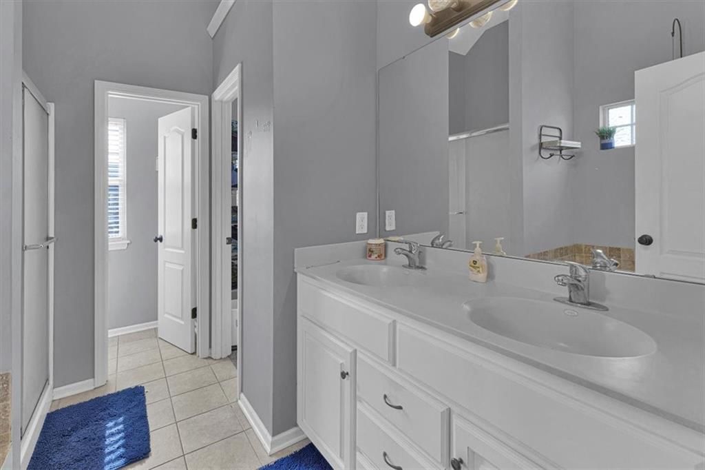 908 N Birch Street — photo 28
