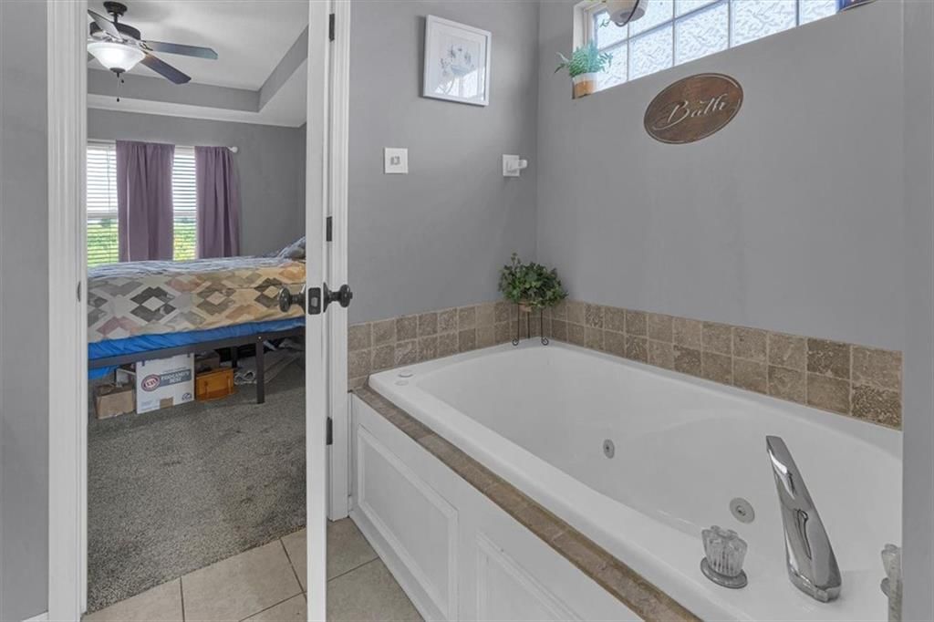 908 N Birch Street — photo 29