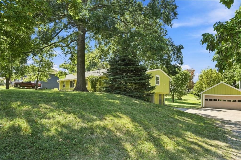 3108 S 47th Street — photo 3