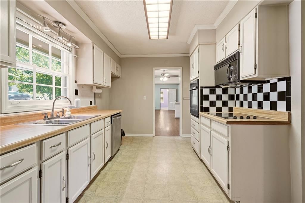 3108 S 47th Street — photo 11