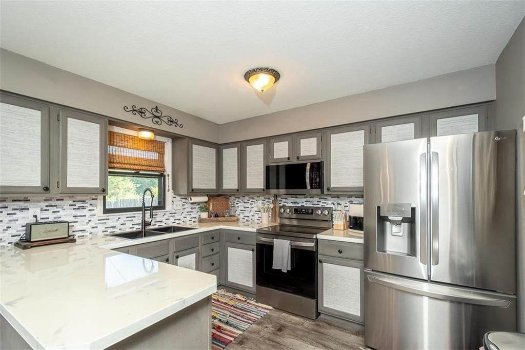 218 King Street — photo 11
