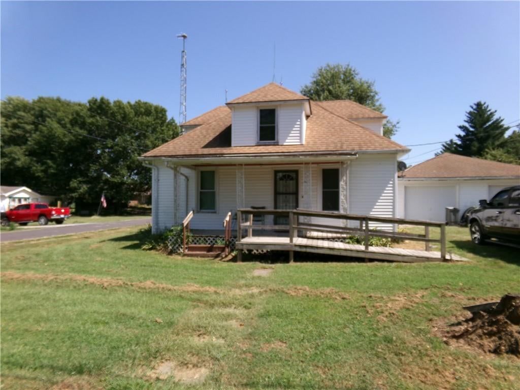107 N Walnut Street — photo 1