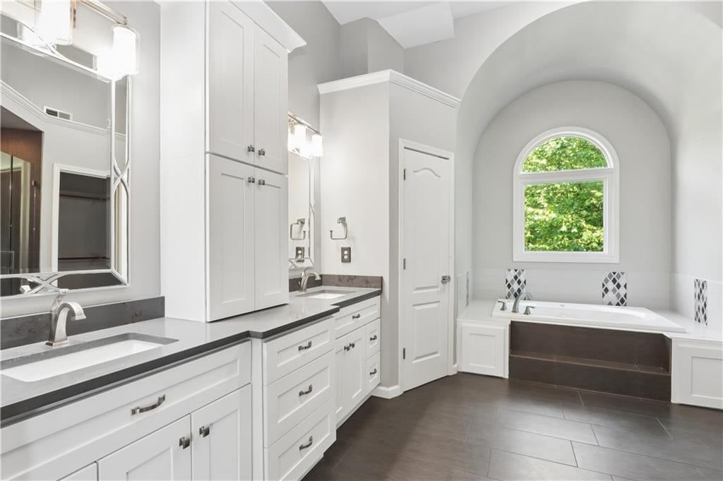 14521 S Greenwood Street — photo 17