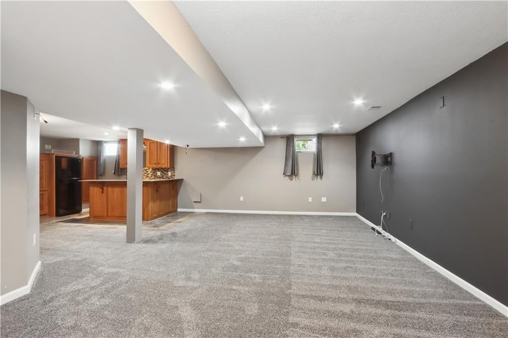 14521 S Greenwood Street — photo 28