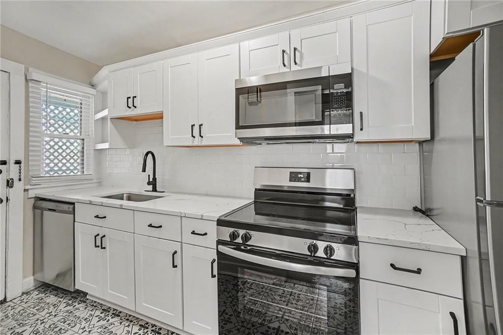 4419 Holly Street — photo 9