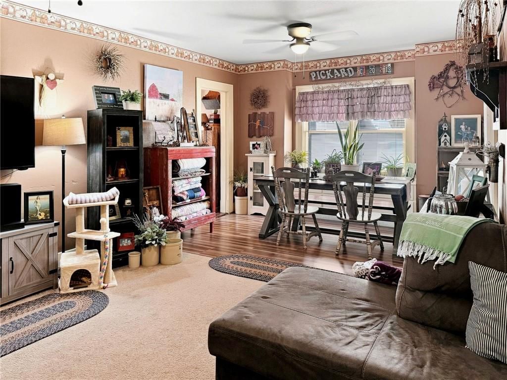 915 Woodward Street — photo 17