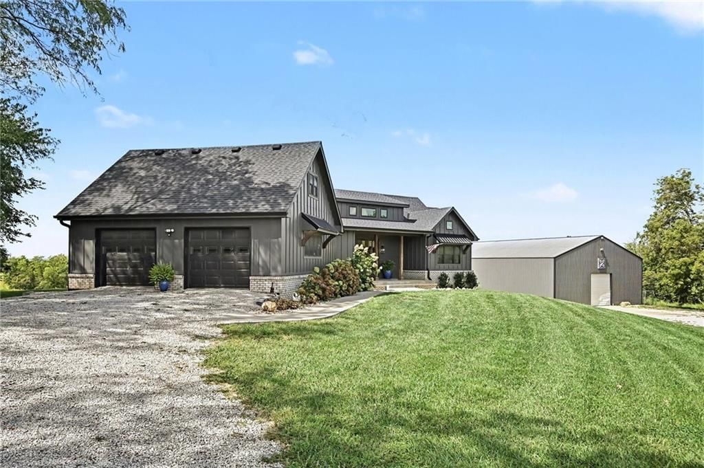 11100 SE E Highway — photo 3