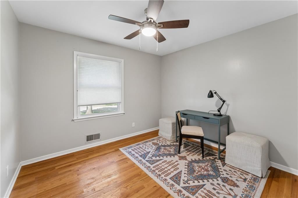 11153 Wornall Road — photo 30