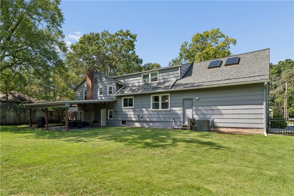 11153 Wornall Road — photo 49