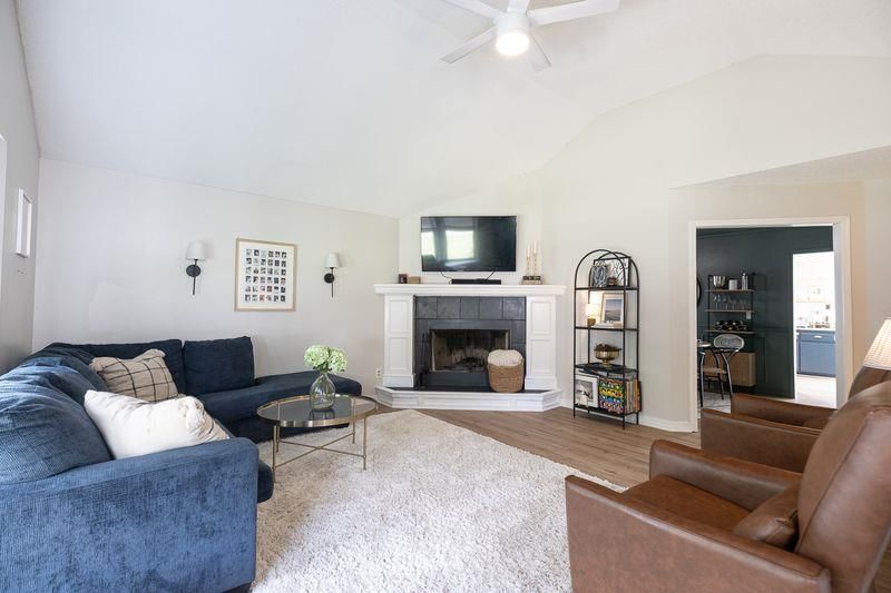 1505 NW 63 Terrace, Kansas City, MO: listing photo 3