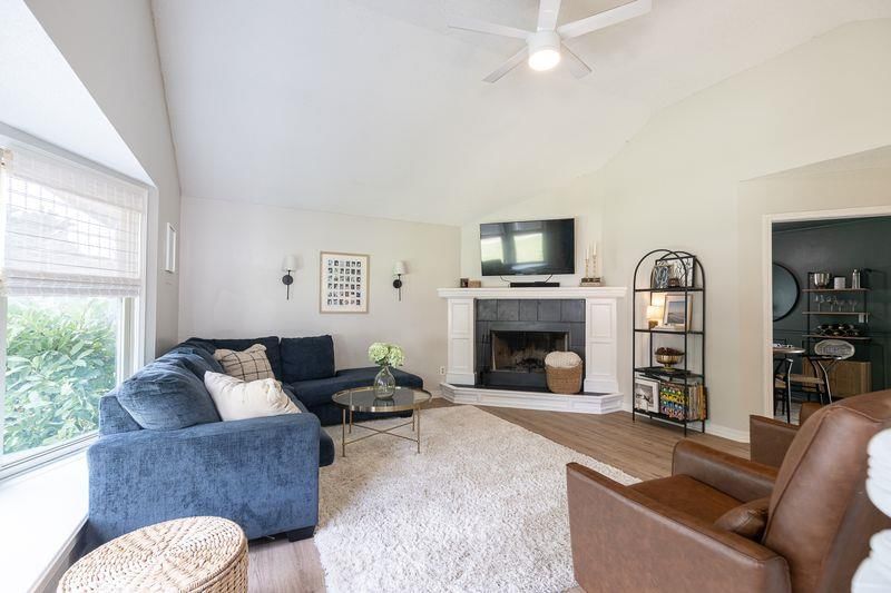 Photo 4 of 22 - 1505 NW 63 Terrace, Kansas City, MO 64118