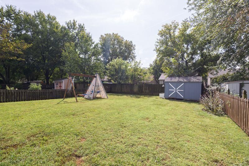 Photo 22 of 22 - 1505 NW 63 Terrace, Kansas City, MO 64118