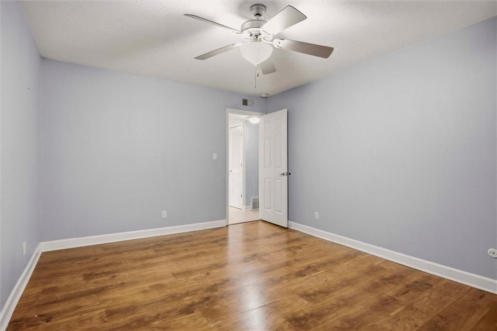 4727 Jarboe Street — photo 14