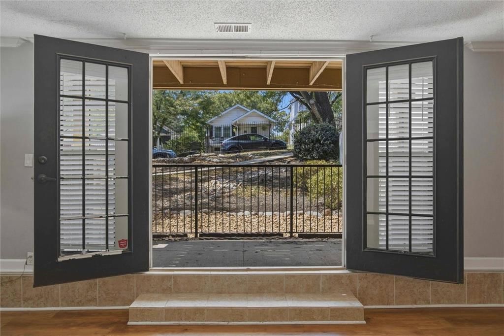 4727 Jarboe Street — photo 19