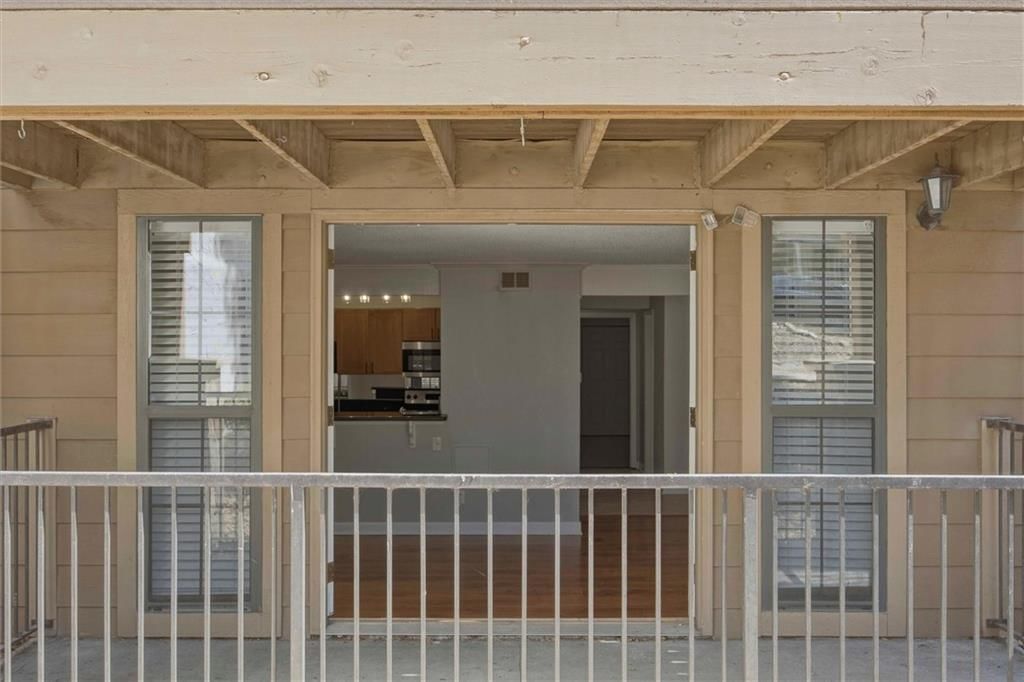 4727 Jarboe Street — photo 22
