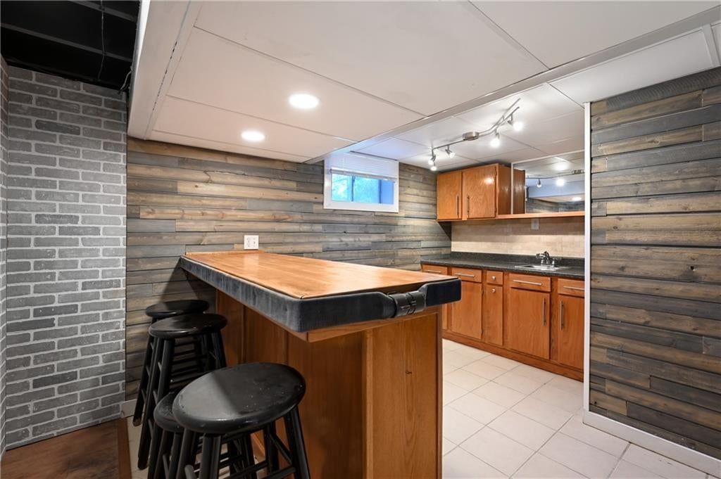 5501 N Highland Avenue — photo 16