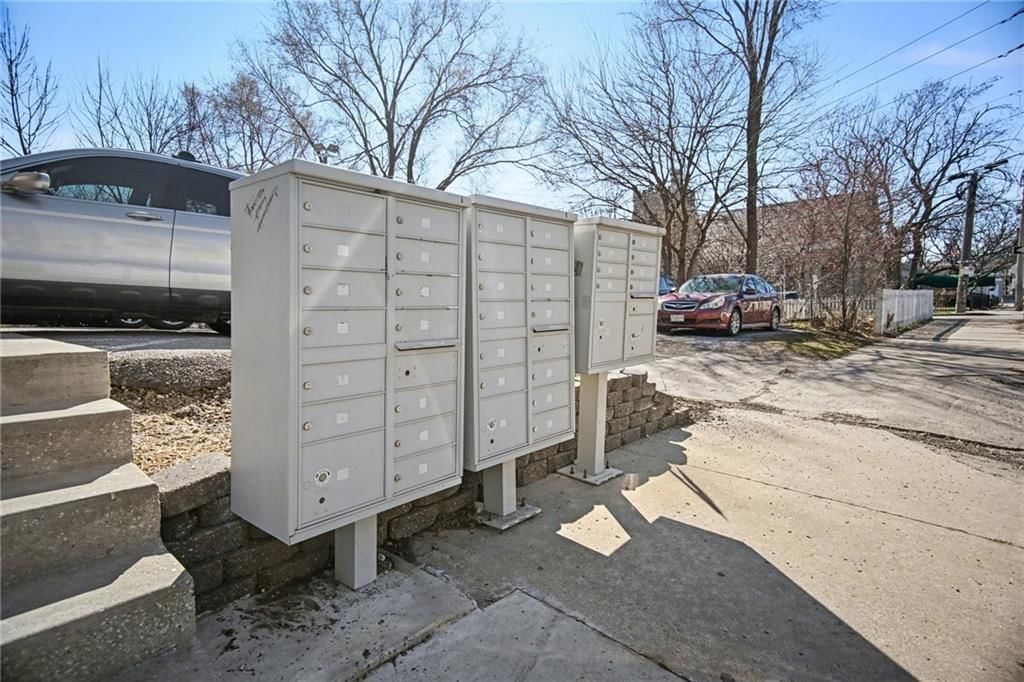 Photo 8 of 13 - 109 E 40th Street
