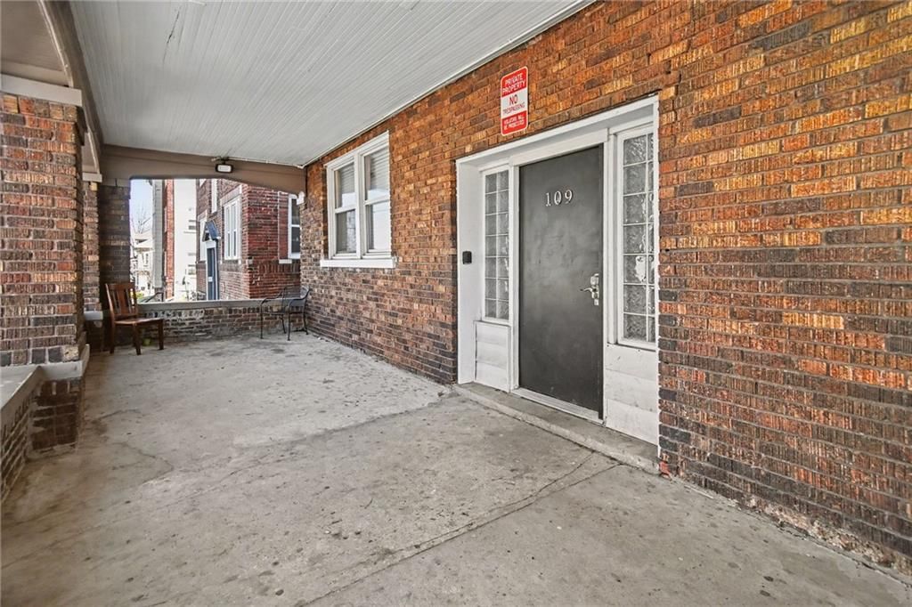 109 E 40th Street, Kansas City, MO: listing photo 3