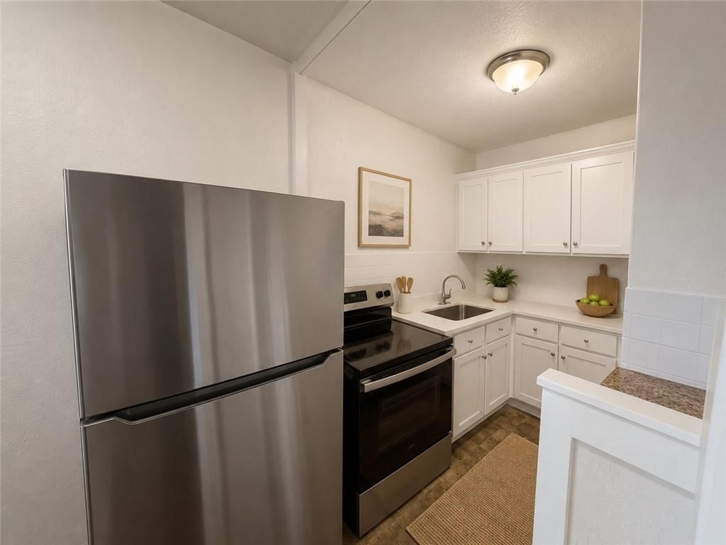 Photo 11 of 13 - 109 E 40th Street