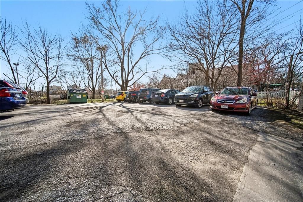 Photo 7 of 13 - 109 E 40th Street