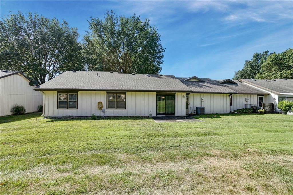 8214 E 189th Terrace, Belton, MO: listing photo 2