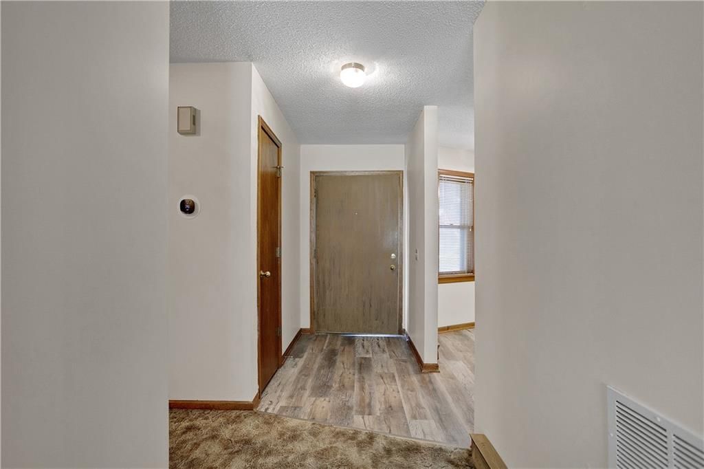 Photo 12 of 29 - 8214 E 189th Terrace, Belton, MO 64012